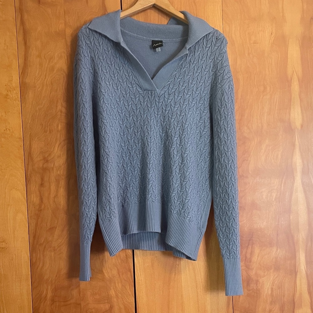 Aeda Women's Light Blue Cable Knit V-Neck Sweater